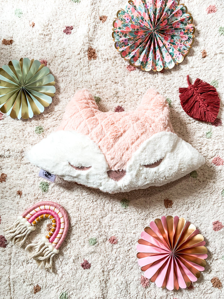 pink-fox-pillow